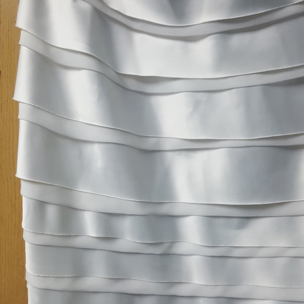White House Black Market Satin Tiered Dress - Picture 4 of 7